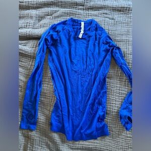 Lululemon long sleeve workout top